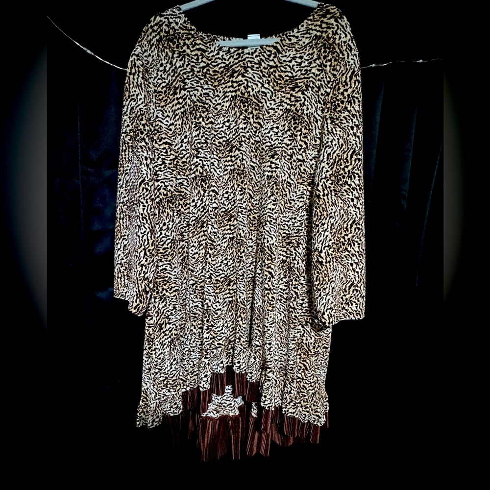 High low leopard tunic